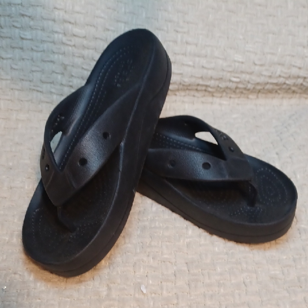 CROCS Black Sandals